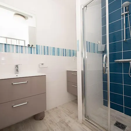 Le Lavandou, T2 Avec Piscine Et Parking, 4 Couchages - Fr-1-803-20 Apartment *
