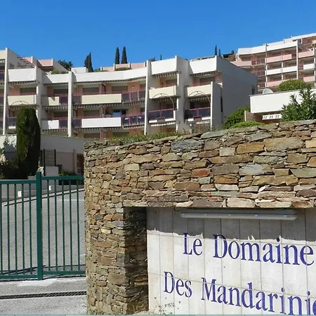 Le Lavandou, T2 Avec Piscine Et Parking, 4 Couchages - Fr-1-803-20 *